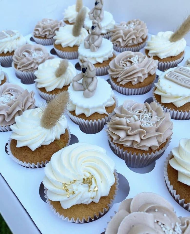 Christening cupcakes with buttercream swirls and teddy bear toppers by Piece of Cake by Lucía, Falkirk